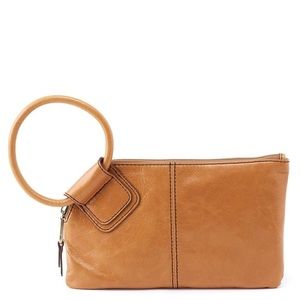 Hobo Sable Wristlet in Honey NWT